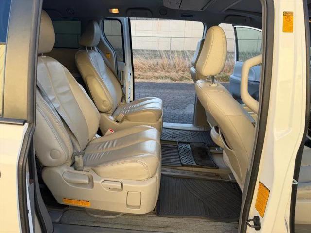2013 Toyota Sienna XLE 7 Passenger