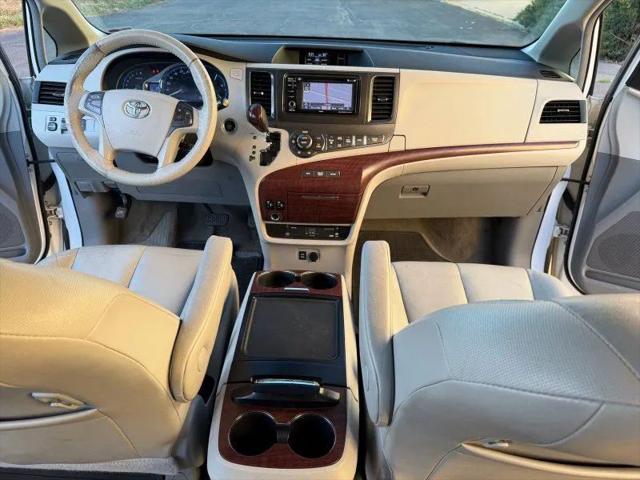 2013 Toyota Sienna XLE 7 Passenger