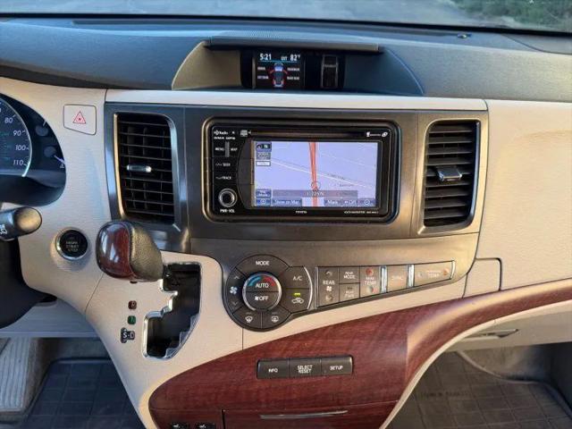 2013 Toyota Sienna XLE 7 Passenger