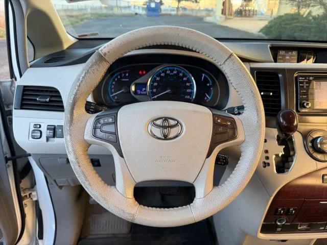 2013 Toyota Sienna XLE 7 Passenger