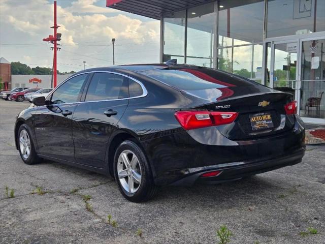 2022 Chevrolet Malibu FWD LS