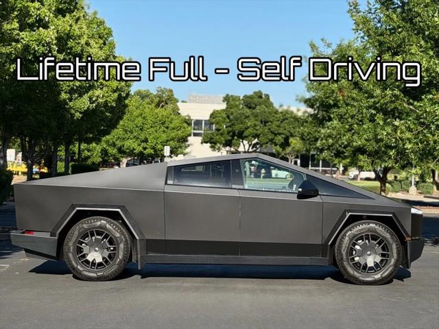 2024 Tesla Cybertruck Cyberbeast