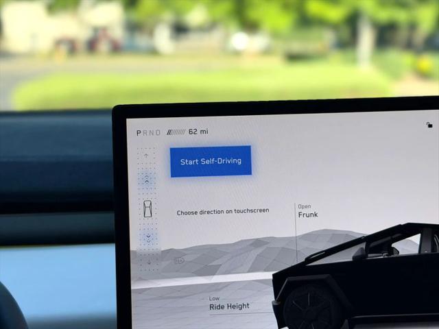 2024 Tesla Cybertruck Cyberbeast