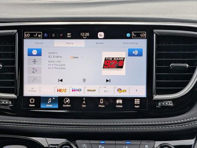 2027 Chrysler Pacifica Select
