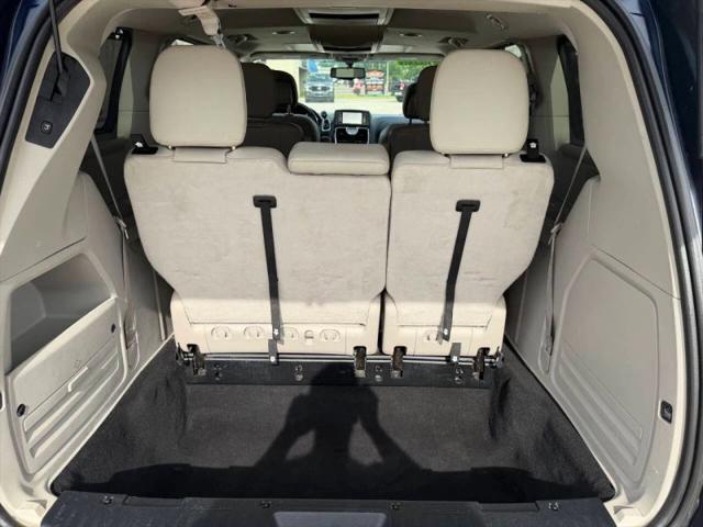 2016 Chrysler Town & Country Touring-L