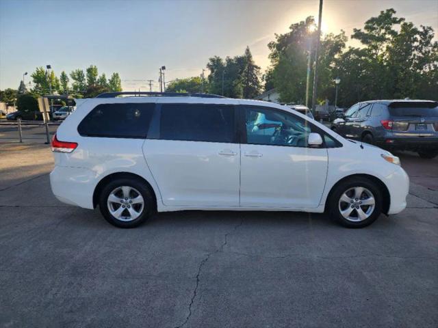 2011 Toyota Sienna LE V6