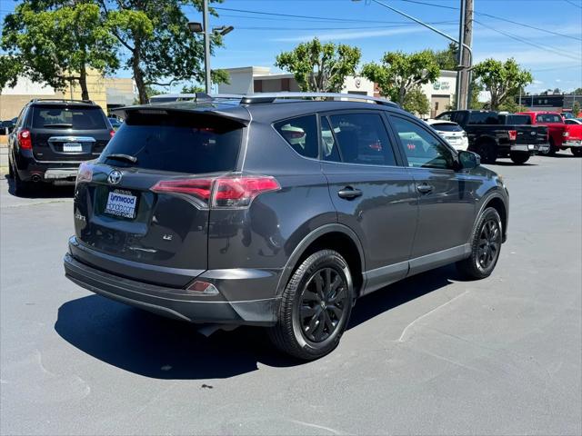 2017 Toyota RAV4 LE
