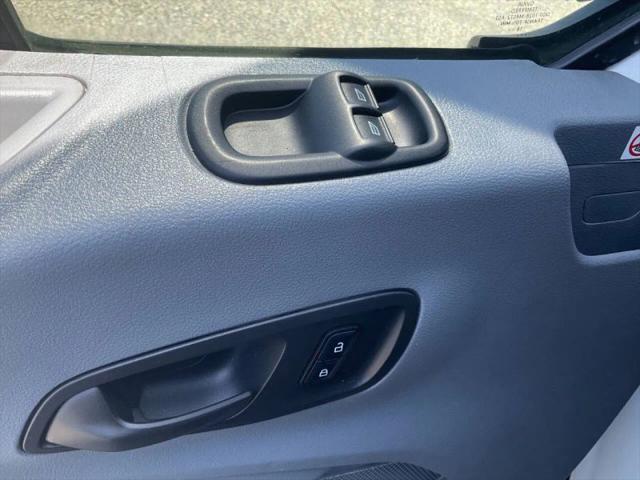 2019 Ford Transit Medium Roof w/Sliding Side Door w/LWB