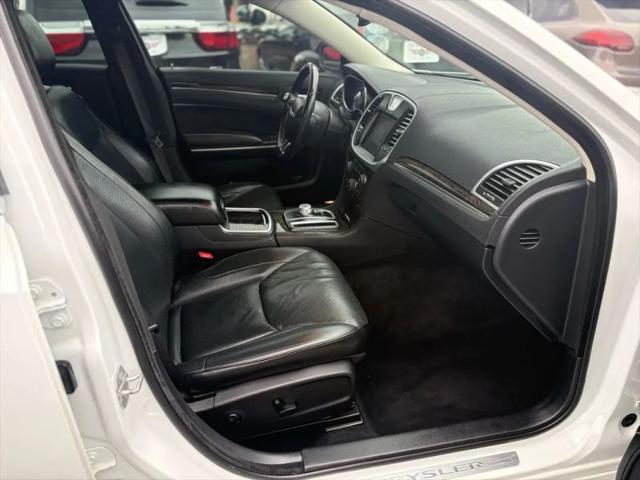 2016 Chrysler 300 AWD