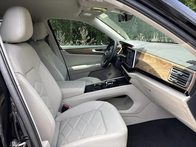 2026 Volkswagen Atlas SE with Technology