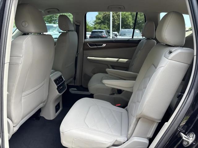 2026 Volkswagen Atlas SE with Technology