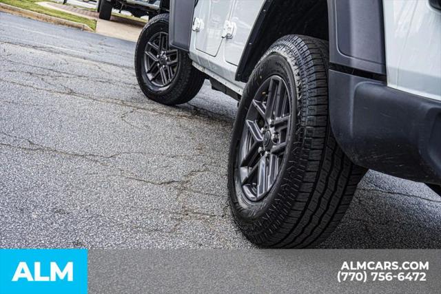 2025 Jeep Wrangler 4-Door Summit 4x4