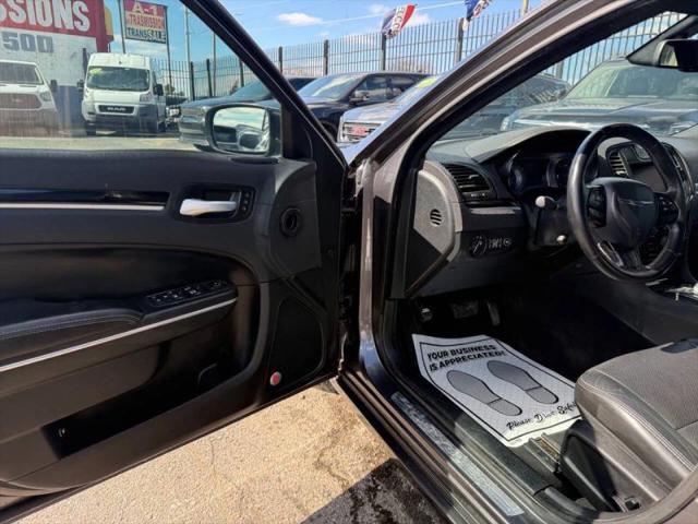 2017 Chrysler 300 300S AWD