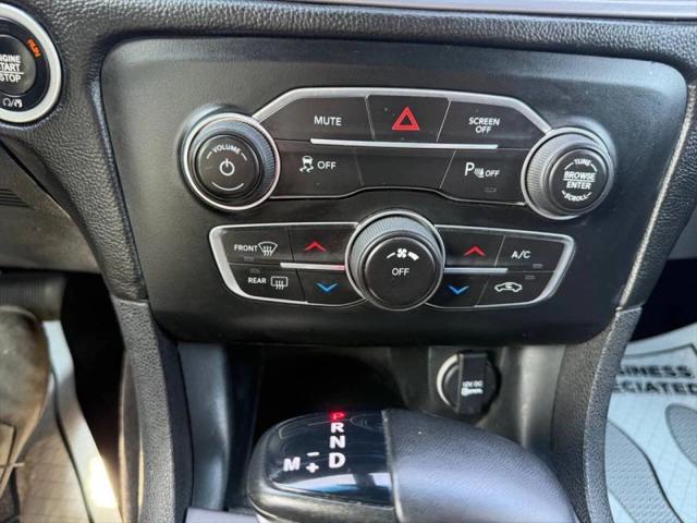 2018 Dodge Charger SXT RWD