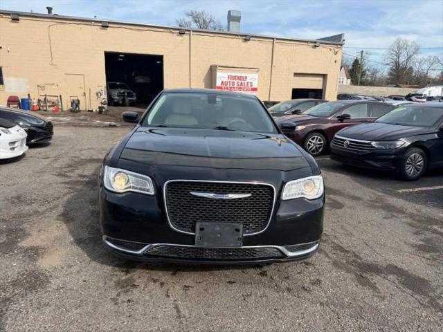 2017 Chrysler 300 Limited AWD