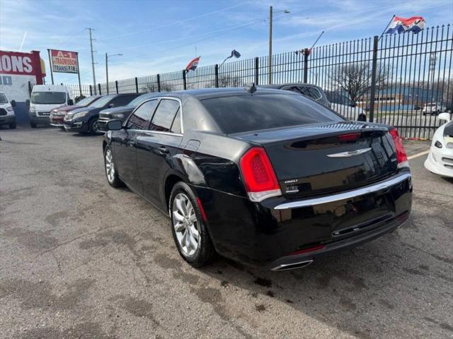 2017 Chrysler 300 Limited AWD