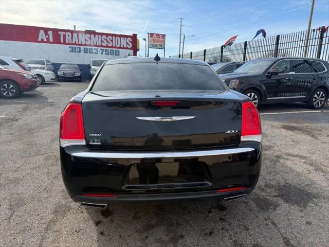 2017 Chrysler 300 Limited AWD