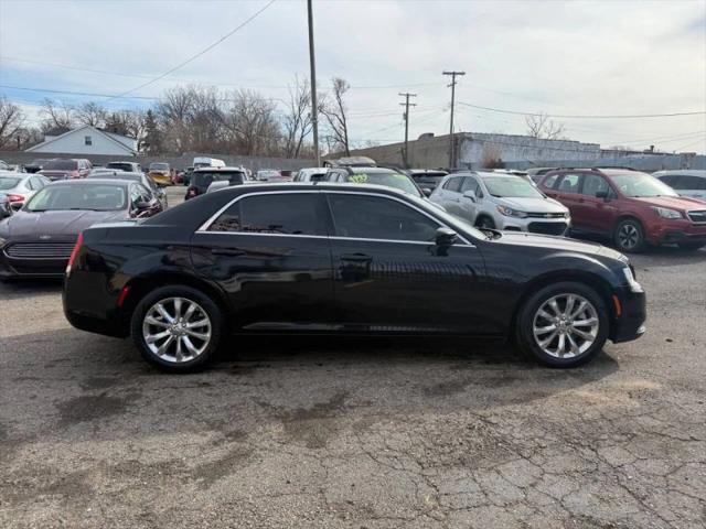 2017 Chrysler 300 Limited AWD
