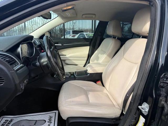 2017 Chrysler 300 Limited AWD