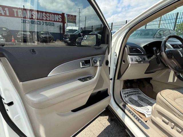 2013 Lincoln MKX Base