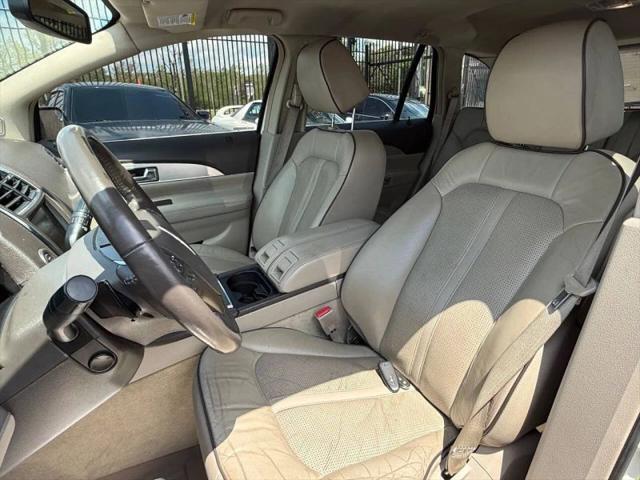 2013 Lincoln MKX Base