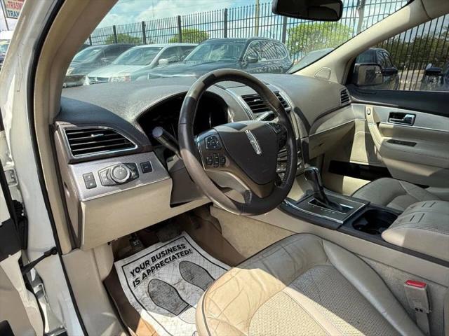 2013 Lincoln MKX Base