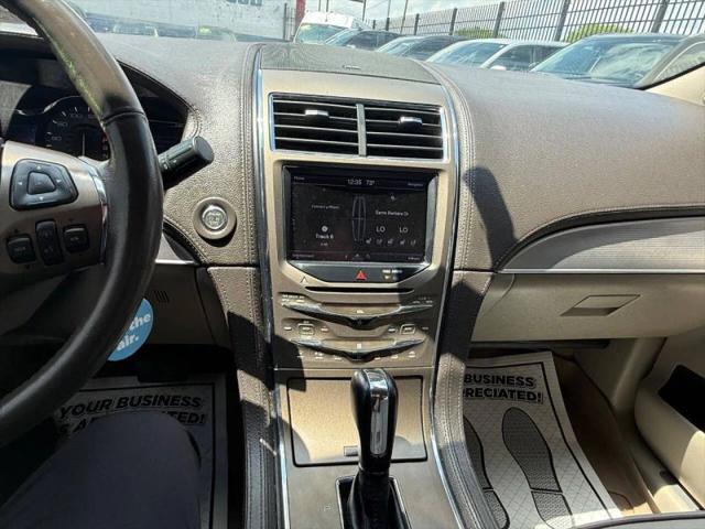 2013 Lincoln MKX Base