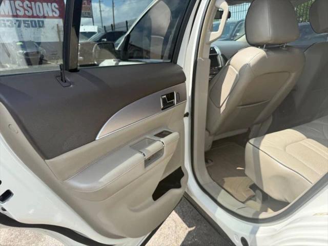 2013 Lincoln MKX Base