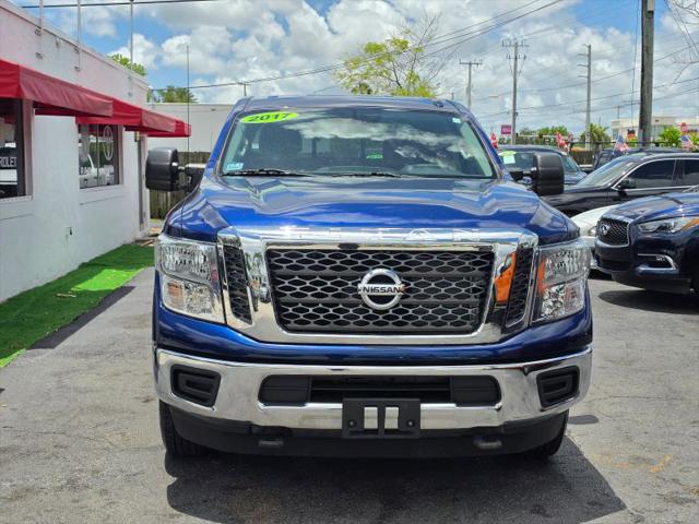 2017 Nissan Titan XD SV Gas