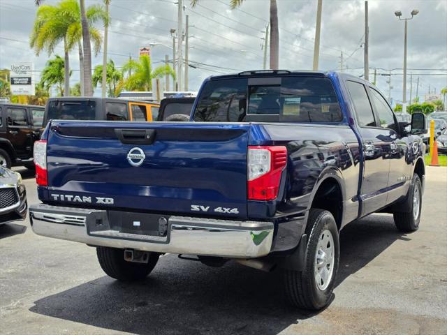 2017 Nissan Titan XD SV Gas