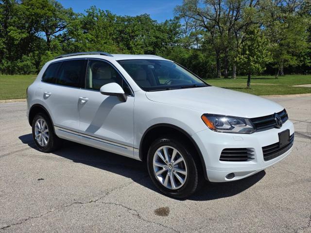 2014 Volkswagen Touareg 3.6L Sport for sale in Mount Prospect, IL