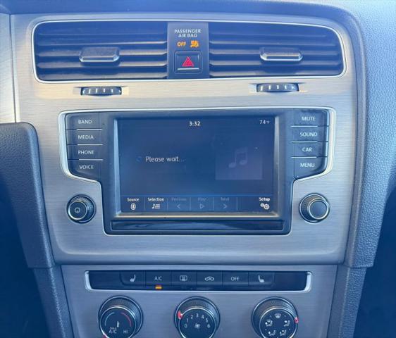 2017 Volkswagen Golf SportWagen TSI S
