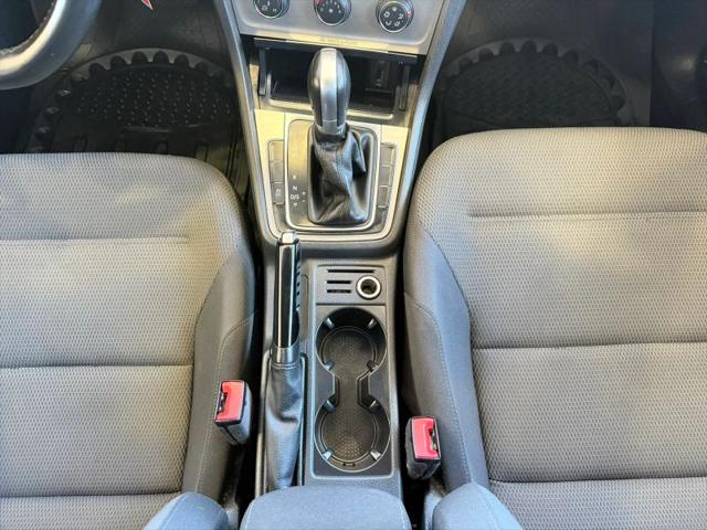 2017 Volkswagen Golf SportWagen TSI S