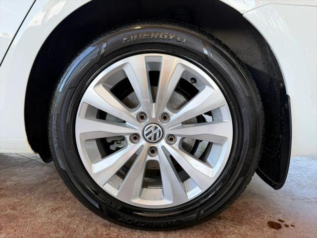 2017 Volkswagen Golf SportWagen TSI S