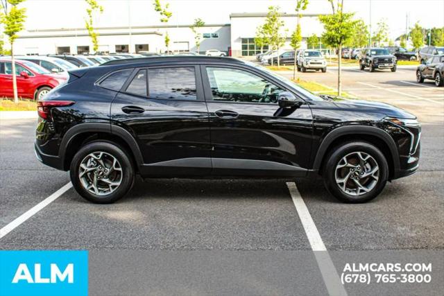 2025 Chevrolet Trax FWD LT