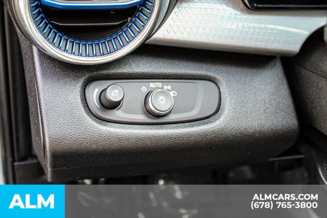 2025 Chevrolet Trax FWD LT
