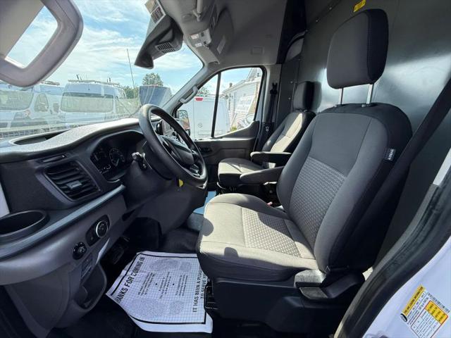 2023 Ford Transit Cargo Van Base