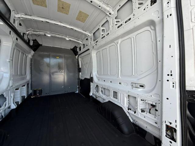 2023 Ford Transit Cargo Van Base