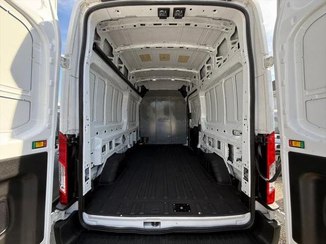 2023 Ford Transit Cargo Van Base