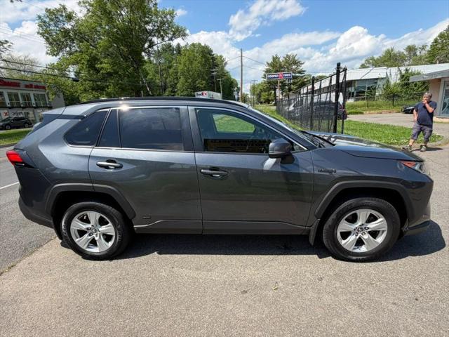 2019 Toyota RAV4 Hybrid XLE