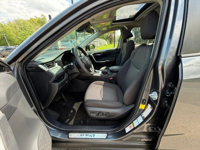 2019 Toyota RAV4 Hybrid XLE