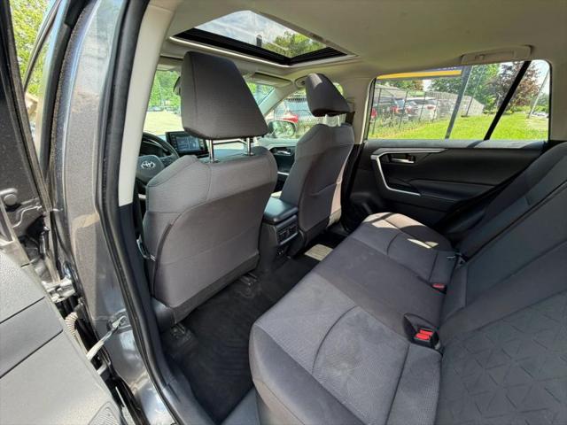2019 Toyota RAV4 Hybrid XLE