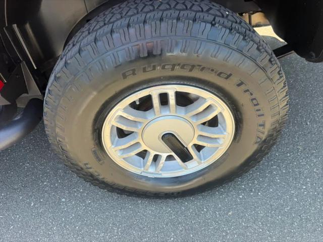 2006 HUMMER H3 Base