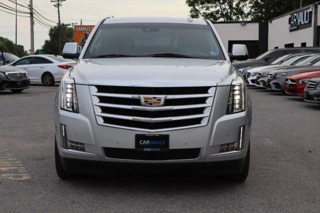 2019 Cadillac Escalade Luxury