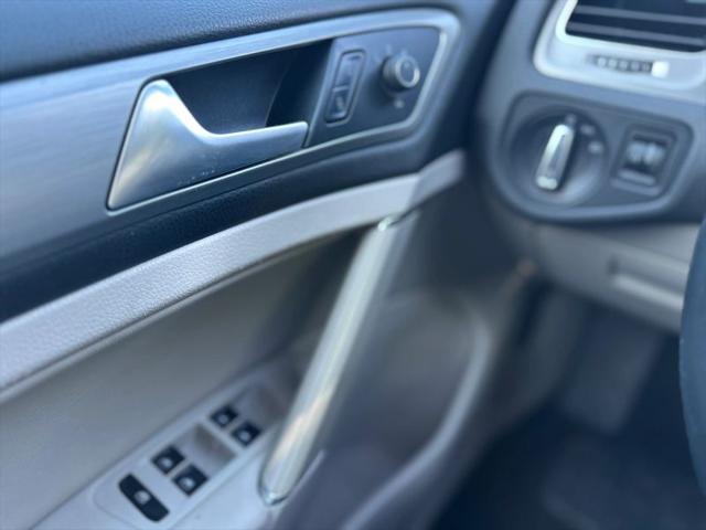 2015 Volkswagen Golf TSI S 4-Door