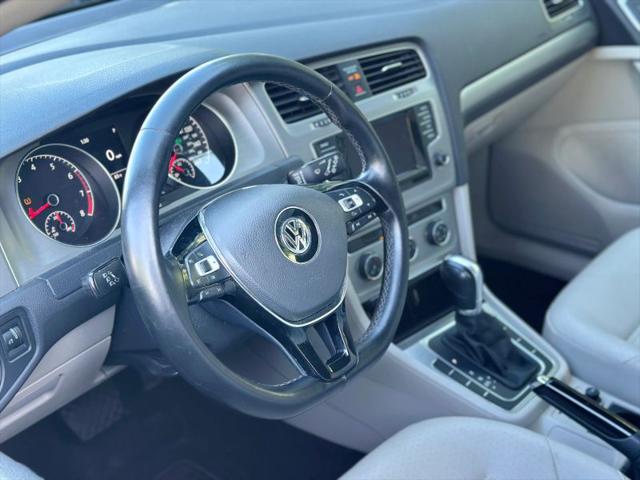 2015 Volkswagen Golf TSI S 4-Door