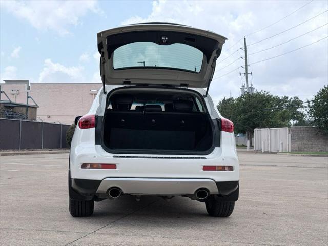 2016 INFINITI QX50 Base