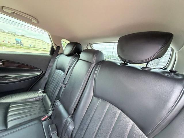 2016 INFINITI QX50 Base
