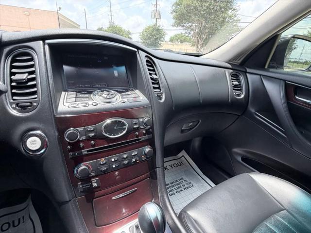 2016 INFINITI QX50 Base