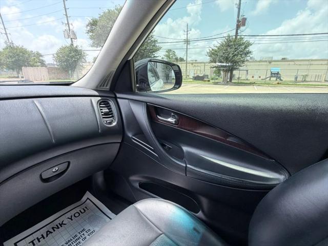 2016 INFINITI QX50 Base